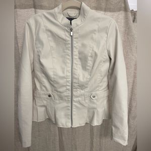 Baccini faux leather fitted jacket. Silver details.